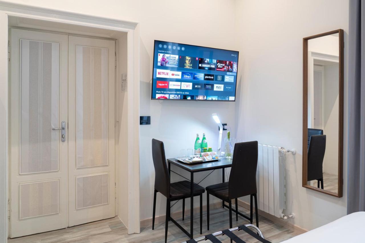 Varese Suites Exterior foto